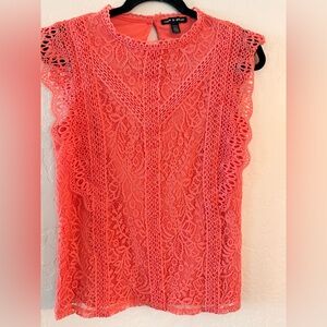 Cable & Gauge Coral Lace Sleeveless Top